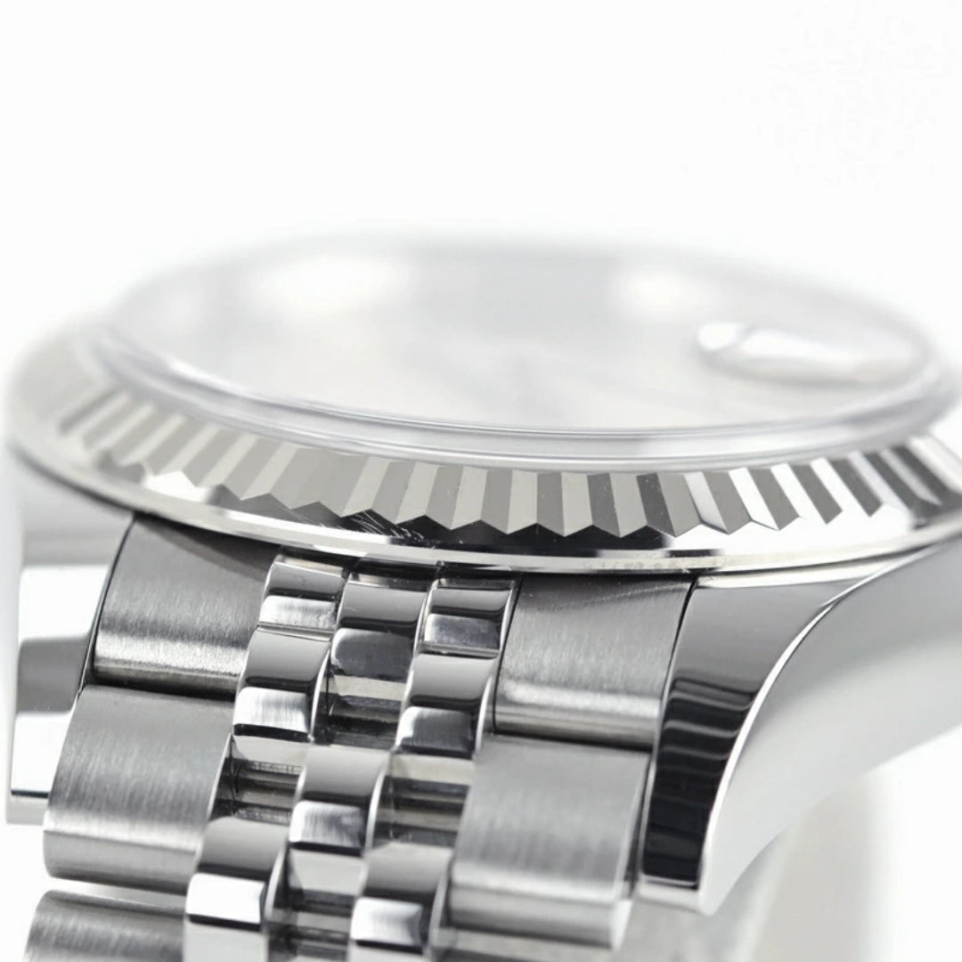Rolex Lady-Datejust 28 – Oystersteel, Fluted Bezel, Pink Dial with Roman Numerals, Jubilee Bracelet – Ref. 279174